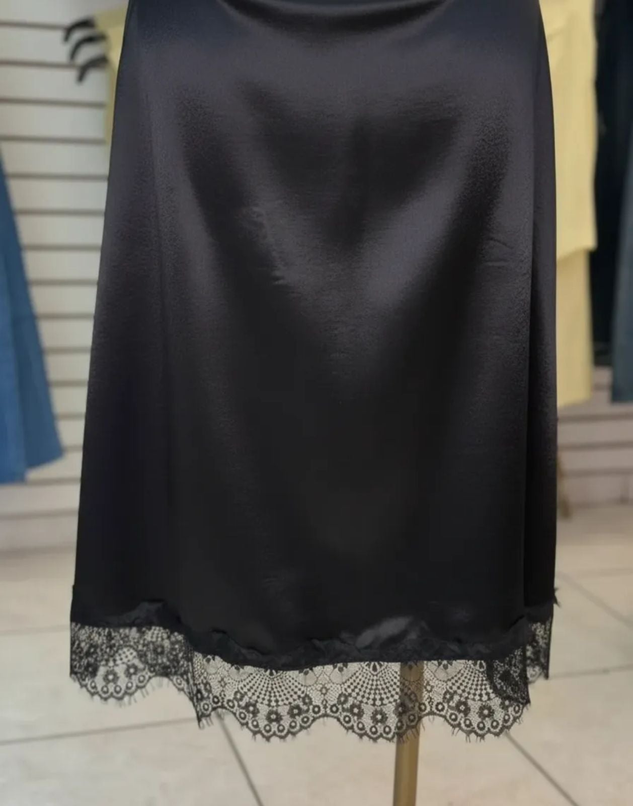 Falda de Dama satin