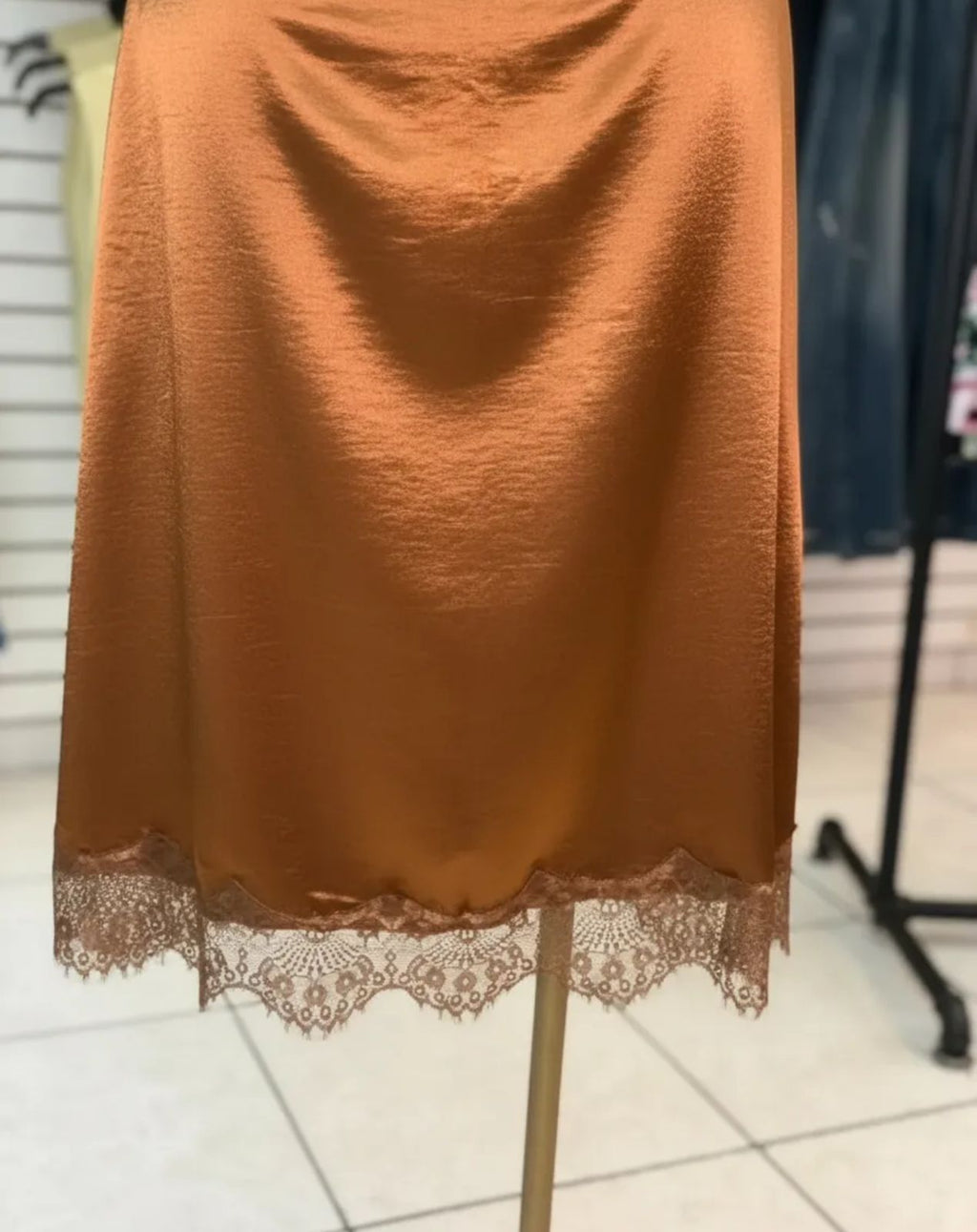 Falda de Dama satin