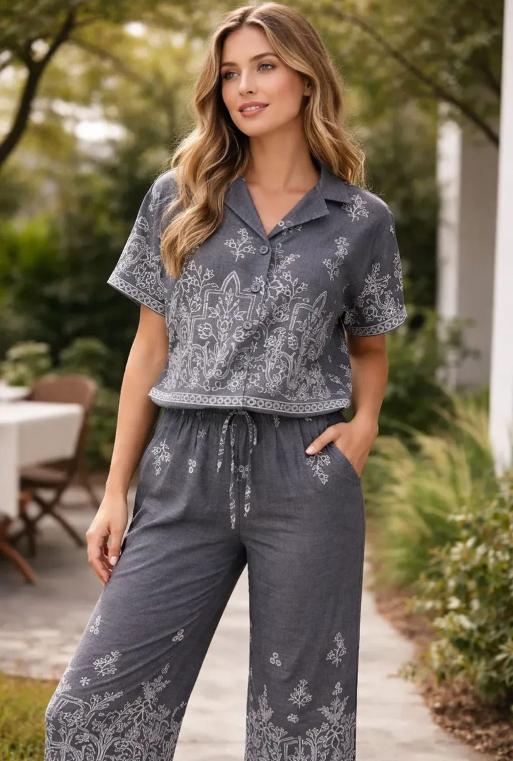 Conjunto de Dama Camisa y Pantalon