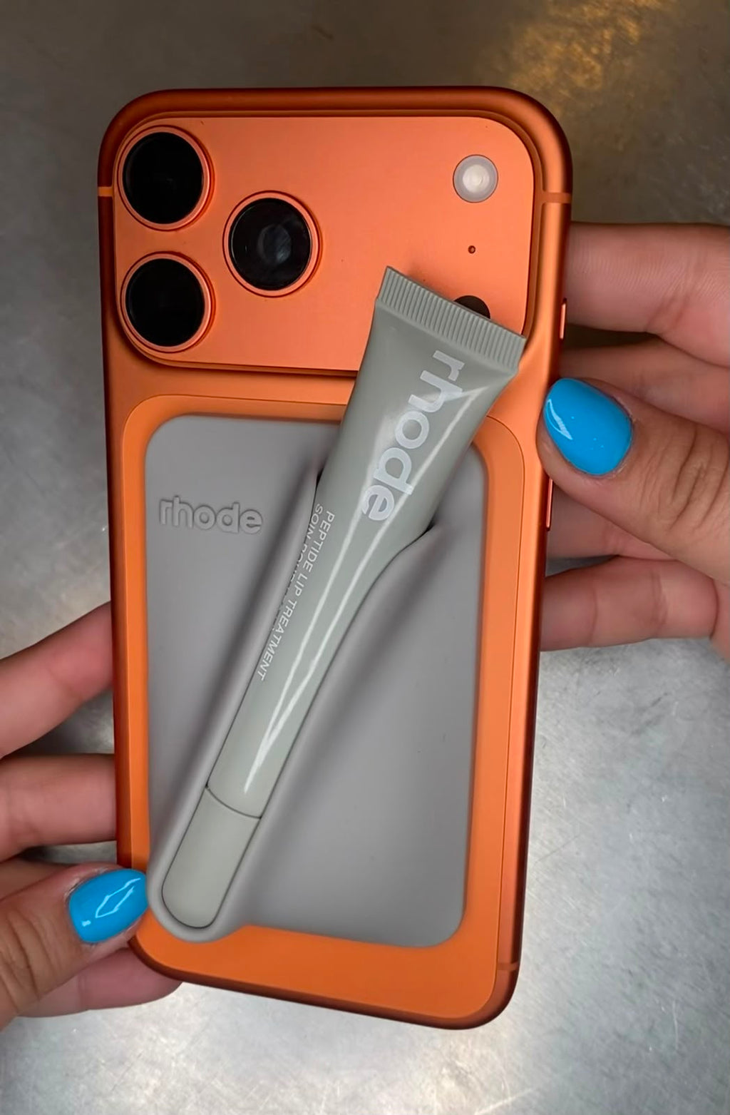 Case + lip